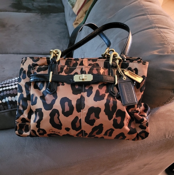 Coach - Picture 2 of 5